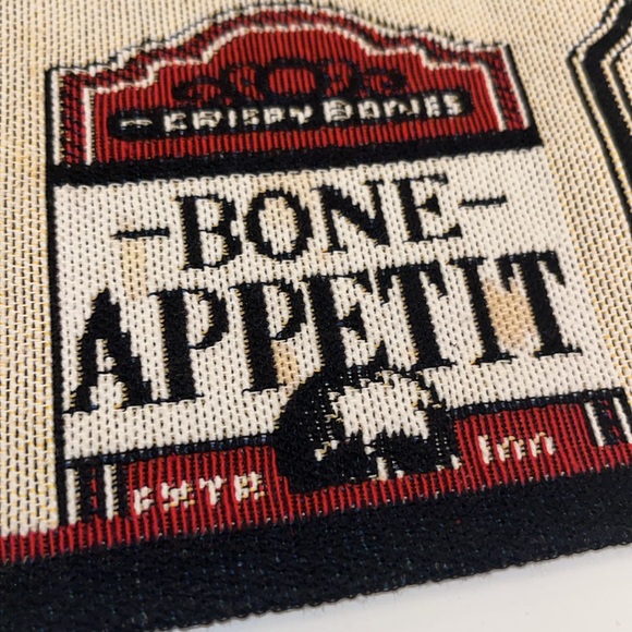 Midnight market Halloween table runner - Picture 7 of 11